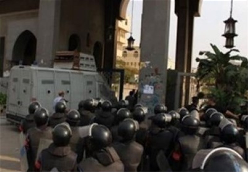 یورش نیروهای امنیتی مصر به دانشگاه الازهر