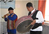 اجرای نواها و موسیقی زنده محلی در استان مرکزی