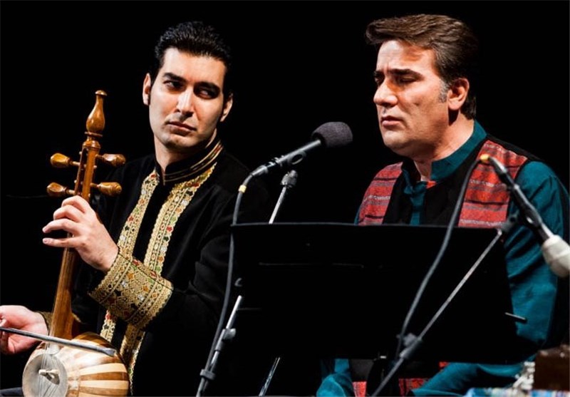 شیرازی‌ها به استقبال گروه موسیقی قمر رفتند