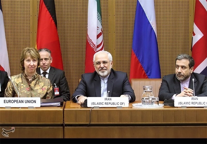 ملت ایران هوشیارانه عملکرد تیم مذاکره کنندگان را رصد می‌کنند