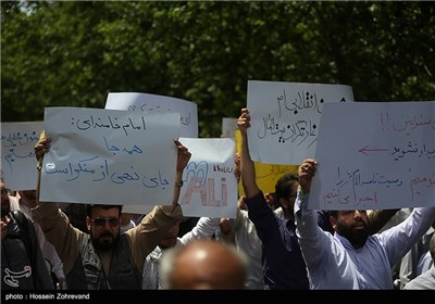 راهپیمایی نمازگزاران تهرانی در حمایت از امر به معروف و نهی از منکر