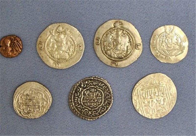 برپایی نمایشگاه سکه‌های قدیمی در عمارت مفخم شهرستان بجنورد