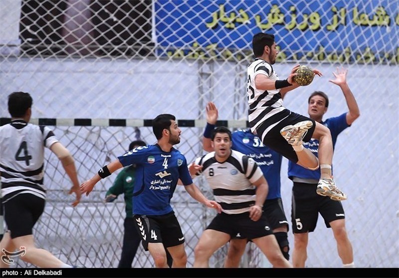 هیئت هندبال اصفهان به‌ دنبال جایگزین تیم نیک‌اندیش در لیگ برتر است