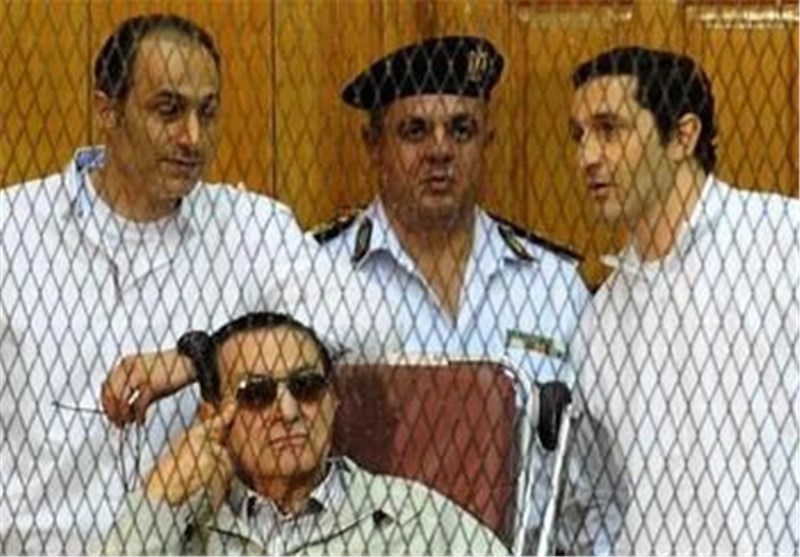 حکم نهایی «مبارک» در پرونده کشتار تظاهرات کنندگان فردا اعلام می‌شود