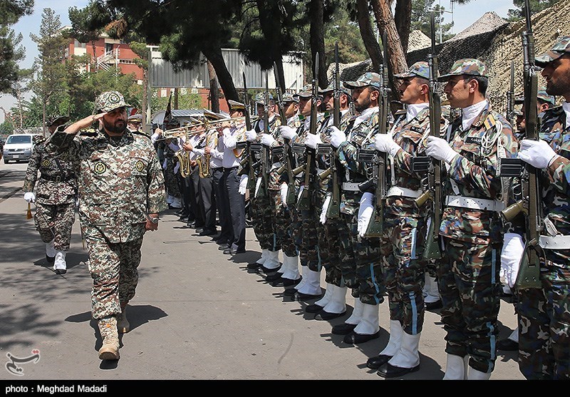 مراسم دانش آموختگی هنرآموزان مرکز آموزش پدافند هوایی اراک برگزار شد