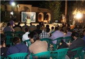 شب شعر گلدسته‌های حرم در کرمان برگزار شد