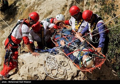 مناورة الامداد و الاغاثة بالمناطق الجبلیة فی شیراز