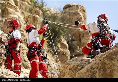 مناورة الامداد و الاغاثة بالمناطق الجبلیة فی شیراز