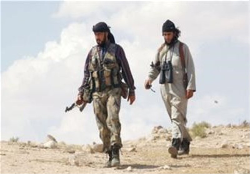 تداوم نبرد داعش و النصره در دیر الزور
