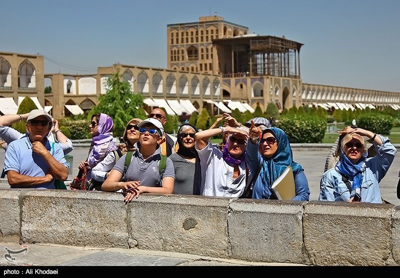 &quot;فرانسوی‌‌ها&quot; در صدر حضور گردشگران خارجی در اصفهان/ هر گردشگر میانگین 700 دلار در اصفهان خرج می‌کند