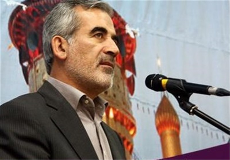 استاندار البرز از غرفه خبرگزاری تسنیم بازدید کرد