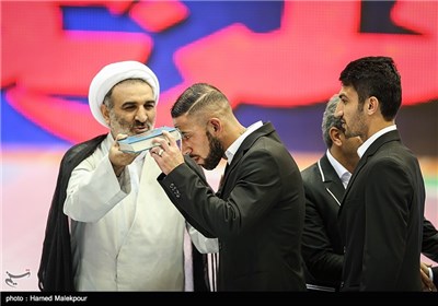 اشکان دژاگه در مراسم بدرقه تیم ملی فوتبال ایران به مسابقات جام جهانی 2014 برزیل