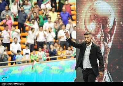اشکان دژاگه در مراسم بدرقه تیم ملی فوتبال ایران به مسابقات جام جهانی 2014 برزیل