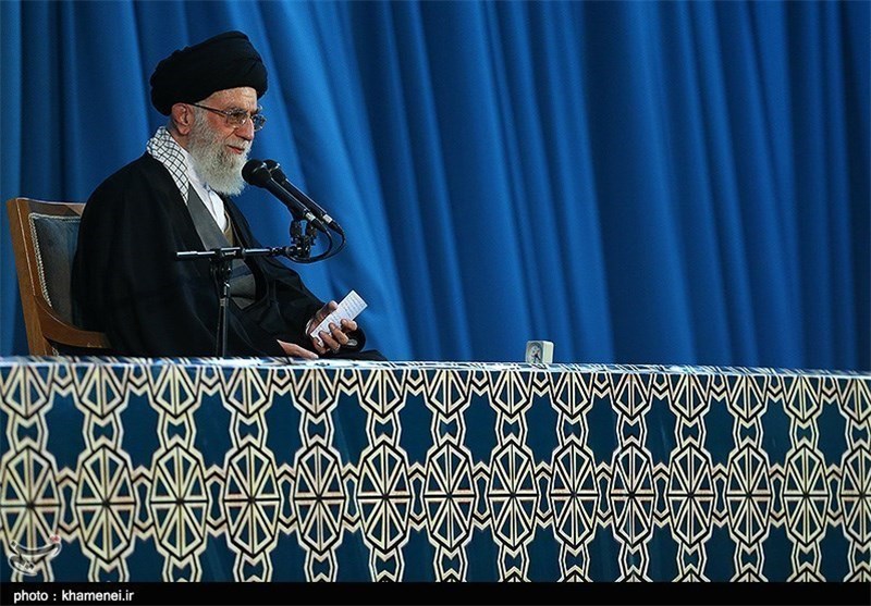 رهبر ایران تأکید کرد که تهران تنها درباره موضوع هسته‌ای با آمریکا مذاکره می‌کند