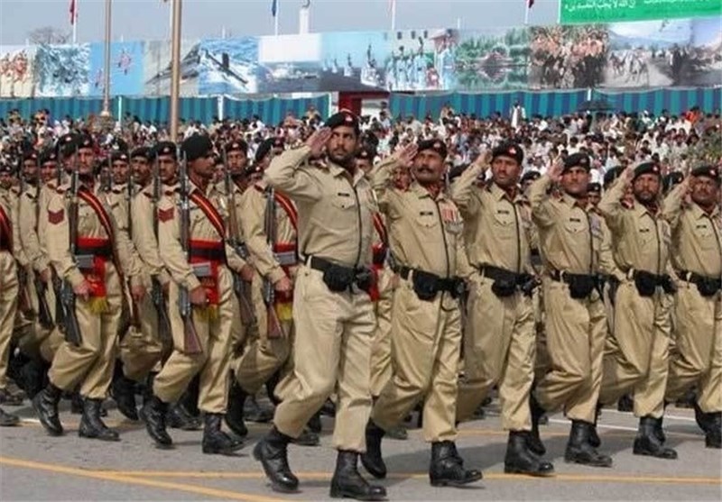 تمرینات ارتش پاکستان برای مراسم رژه «روز پاکستان» + تصاویر