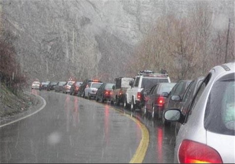 بارش باران و لغزندگی جاده‌های استان ایلام سبب افزایش تصادفات شد