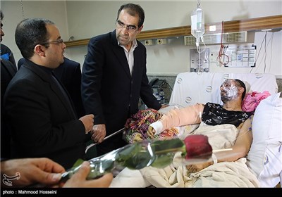 Iran’s Health Minister Visits Yemenis Injured in Sana'a Terrorist Attack