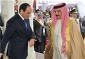 دیدار پادشاه بحرین با السیسی در فرودگاه شرم الشیخ