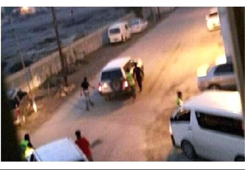 قوات النظام الخلیفی تعتقل 18 مواطنا بحرینیا بعد اقتحام منازلهم