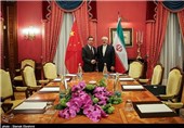 وزیر خارجه چین مذاکرات لوزان را ترک کرد