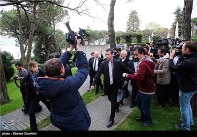 پیاده روی هیئت ایرانی بعد از مذاکرات عصر روز هفتم -لوزان سوئیس