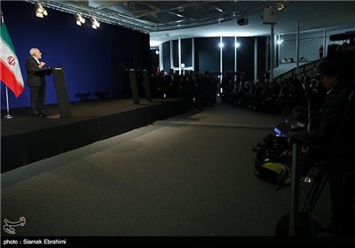 Iran's Zarif, EU's Mogherini Attend Joint Press Conference in Lausanne