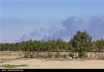 گروه تروریستی داعش هنگام فرار از شهر صلاح الدین، چاه های نفت را به آتش کشیده است.