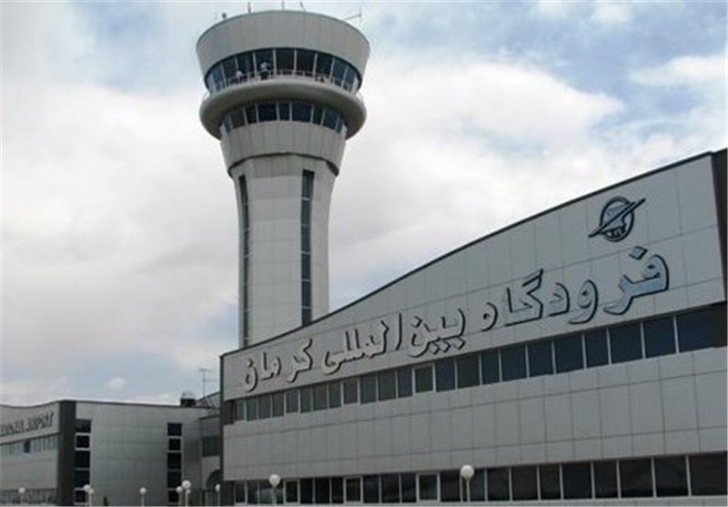 بازسازی یک سوم باند فرودگاه کرمان بدون تعطیلی فرودگاه انجام شد