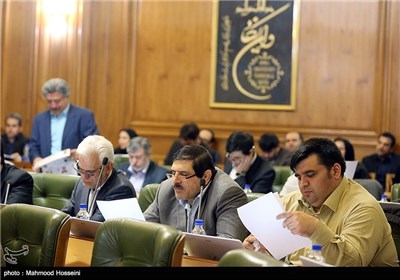 حسین رضازاده و عباس جدیدی در صد و چهل و دومین جلسه شورای شهر تهران
