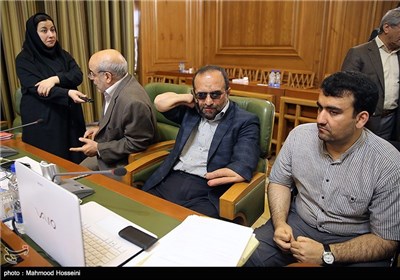 مجتبی شاکری در صد و چهل و دومین جلسه شورای شهر تهران