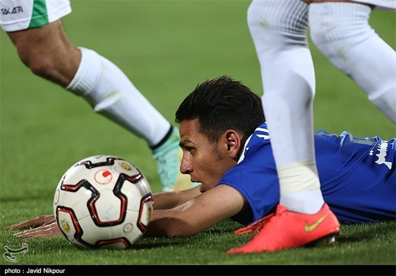 Esteghlal Held by Malavan in Iran Professional League