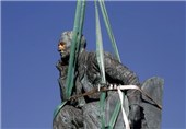 تصاویر برداشتن مجسمه رودس در آفریقای جنوبی‎