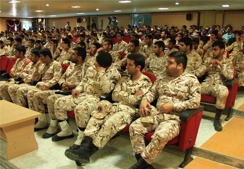سربازان نمونه سپاه استان بوشهر مورد تجلیل قرار گرفتند