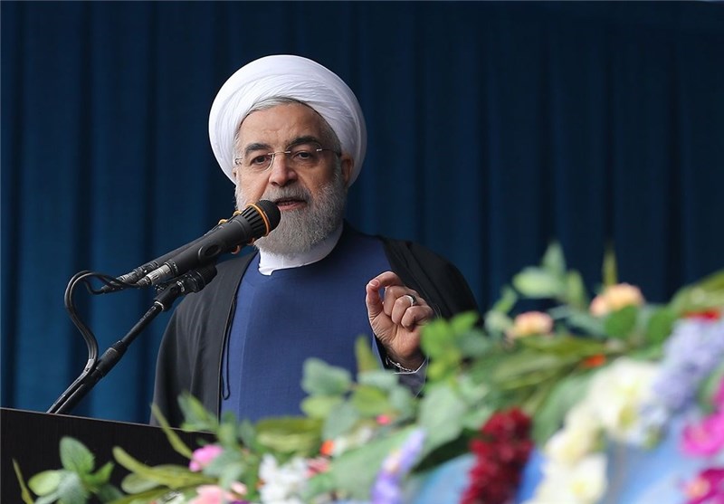 مشهد|روحانی: نمی‌توان به‌نام &quot;تقویت پیام‌رسان ایرانی&quot; مردم را از ارتباطات محروم کرد
