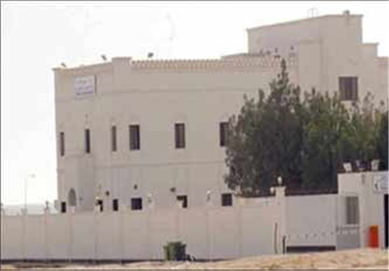 معتقل بحرینی فی سجن جو یحکی معاناته: تعذیب وحشی وکلاب تنهش جسده!