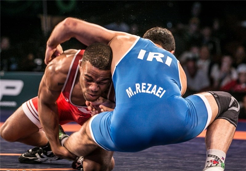 Jordan Burroughs Beats Iran’s Yarahmadi at Beat the Streets