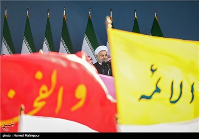 حجت‌الاسلام حسن روحانی رئیس جمهور در مراسم رژه روز ارتش