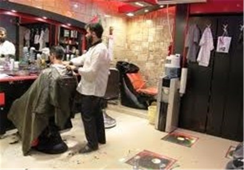 نظارت بر واحدهای صنفی آرایشگاه‌های مردانه اصفهان در شب عید