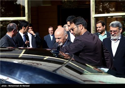 Afghan President Arrives in Tehran 