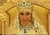 فیلم/عروس شاهزاده برونئی در میان جواهر و طلا !