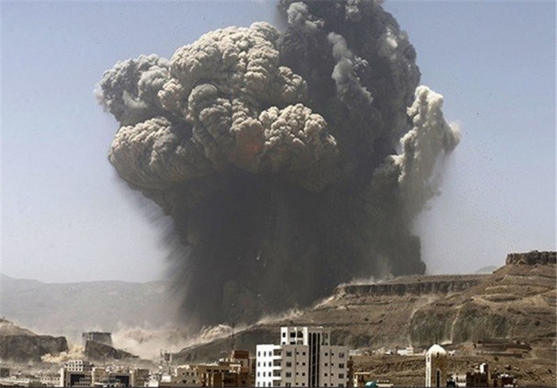 ادامه حملات هوایی و توپخانه ای عربستان به یمن