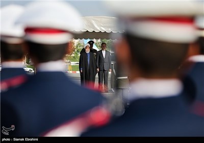 مراسم بدرقه رئیس جمهور پیش از سفر به اندونزی
