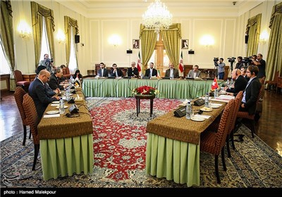 Iran, Syria, Switzerland Hold Trilateral Meeting in Tehran 