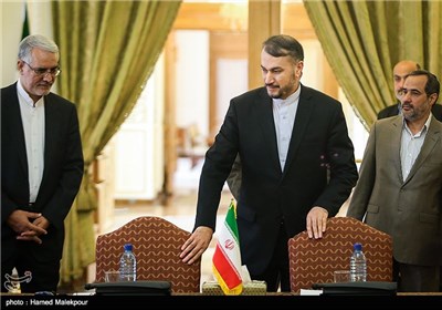 Iran, Syria, Switzerland Hold Trilateral Meeting in Tehran 