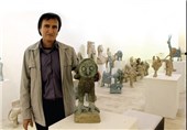 سرایدار افغانی که مجسمه سازی می‌کند