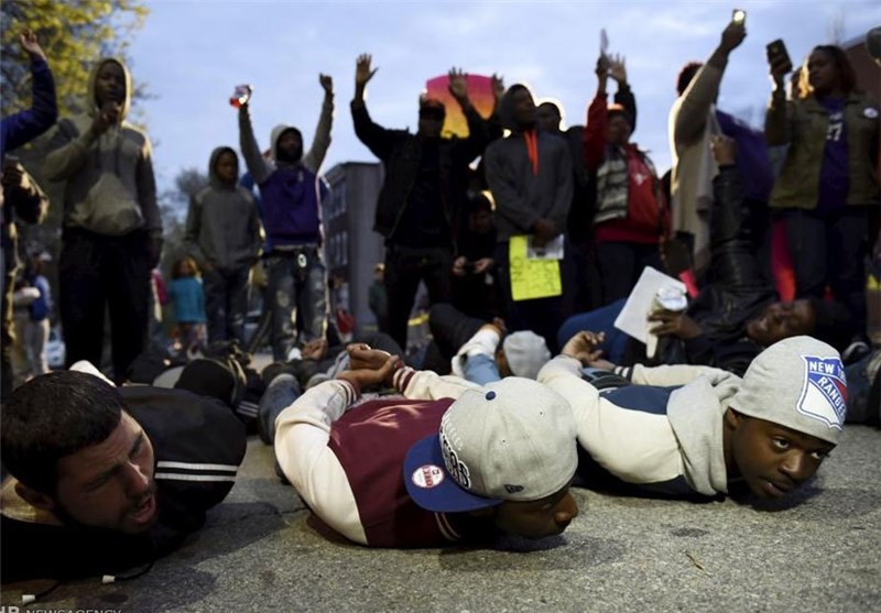US Police Arrest 12 in Baltimore Rally over Black Man&apos;s Death (+Video)