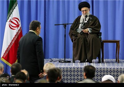 Iranian Police Commanders, Officials Meet with Supreme Leader