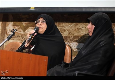 مادر شهید احمدی روشن در نشست خبری آغاز اکران مردمی فیلم های هسته ای جشنواره عمار