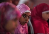دختر مسلمان 15 ساله از ورود به مدرسه در فرانسه منع شد