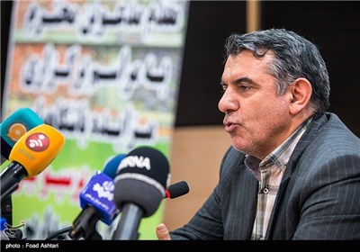 پوری حسینی رئیس سازمان خصوصی سازی در مزایده فروش استقلال و پرسپولیس